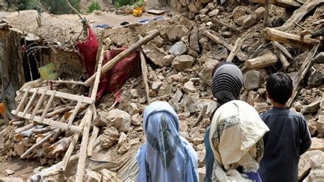 Afganistan’da 6.3 ve 5.4 büyüklüğünde depremler